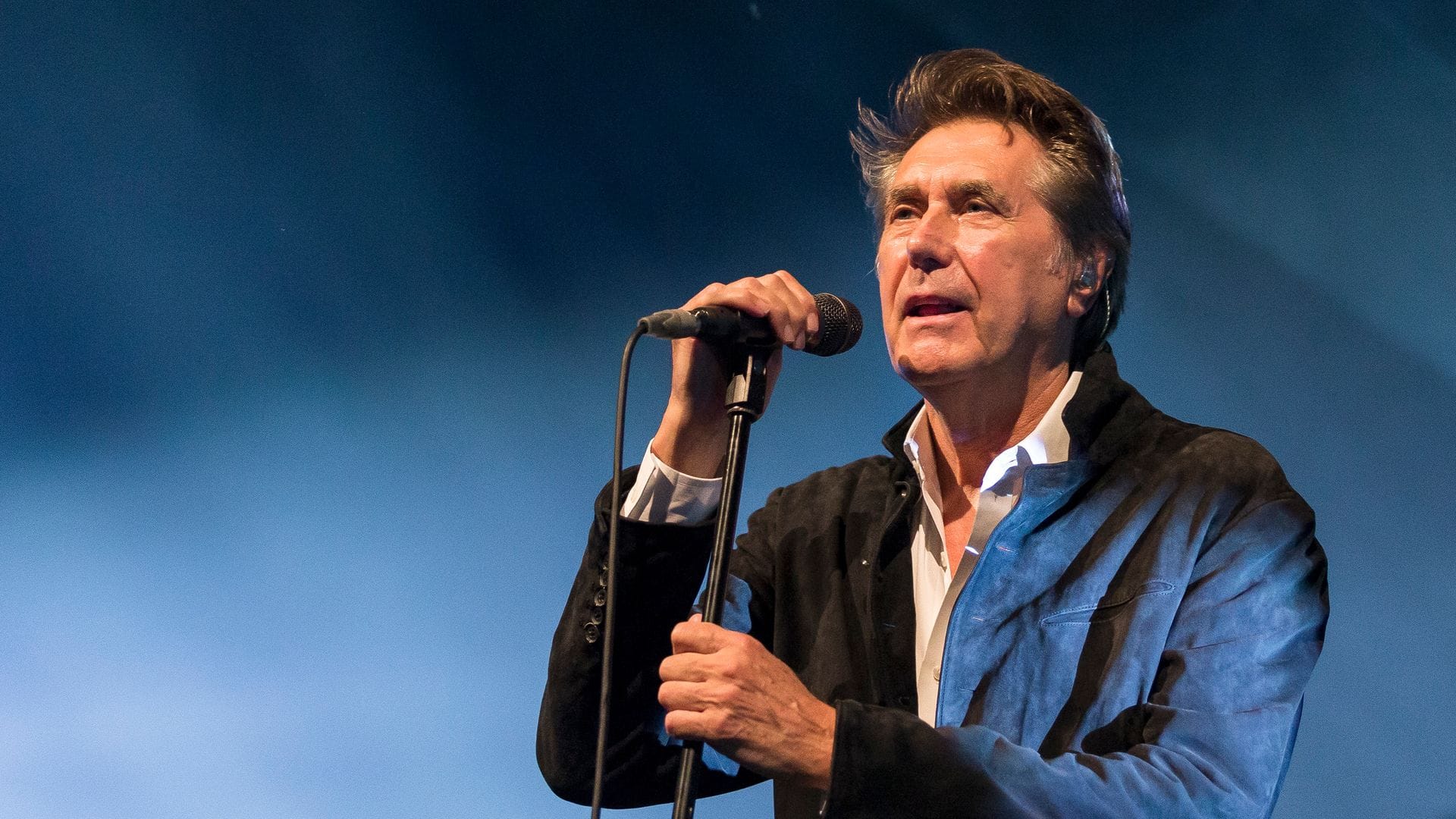 Auf der Bühne zu stehen, war für Bryan Ferry immer eine Herausforderung: "Ich bin, glaube ich, ein sehr schüchterner Mensch und war es immer." (Archivbild)