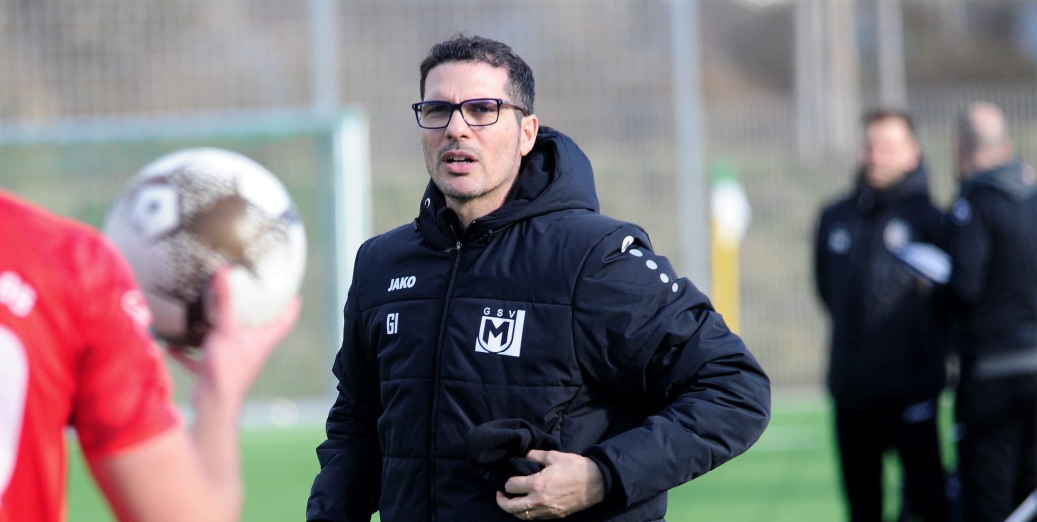 GSV-Trainer Giuseppe Iorfida testet mit seinem Team  in  Oberensingen.	 Bild: photostampe