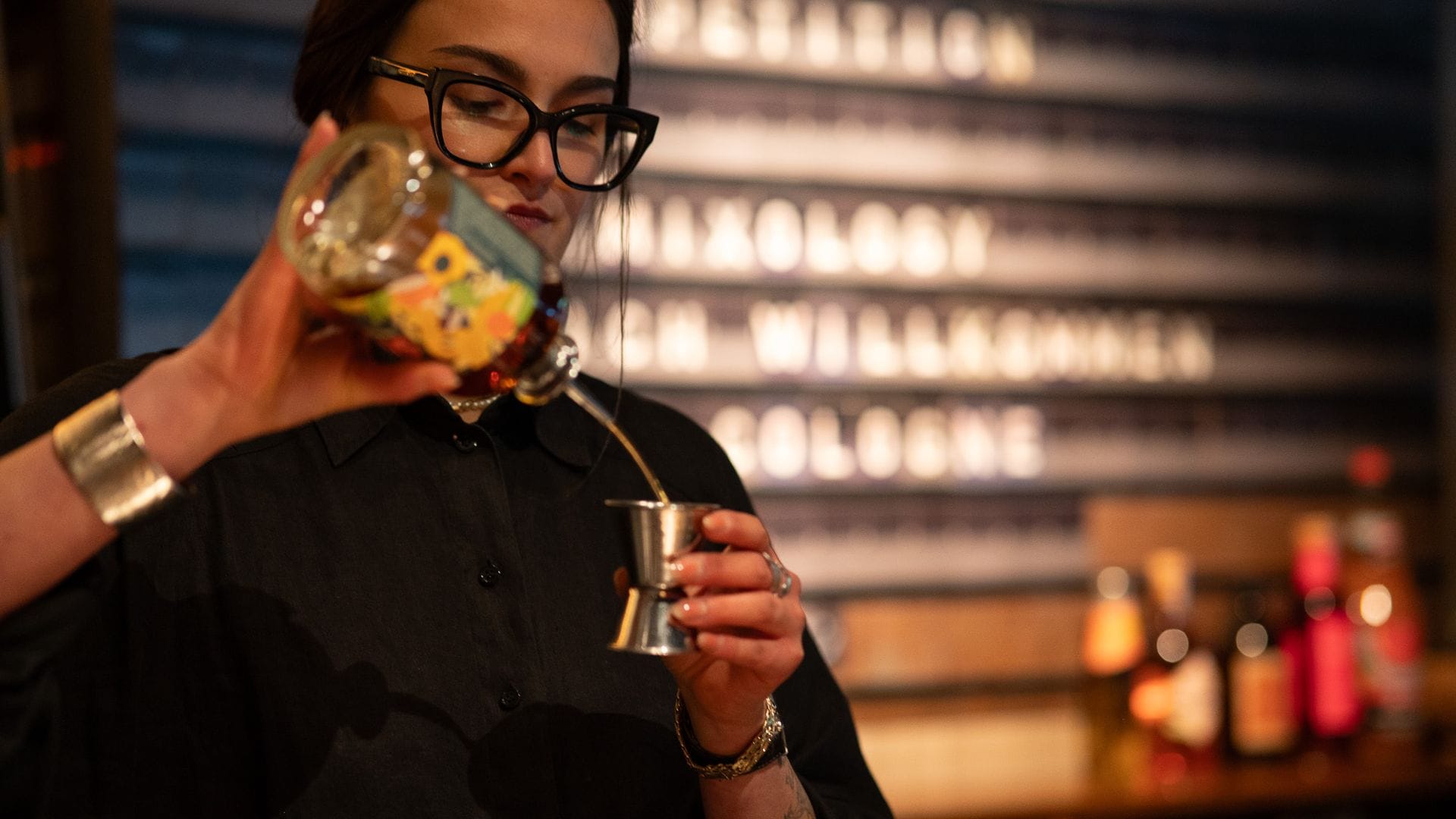 Diese Nachricht ist nicht aus den 80ern: Clara Schoper (24) aus der Münchner "Zephyr Bar" hat mit "Rum-Cola" einen Cocktailwettbewerb gewonnen. (Handoutbild)