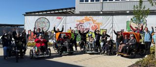 Gemeinsam mit dem Mobilitätspartner e-motion e-Bike-Welt Gärtringen organisierte die GWW erstmals eine begleitete Fahrradtour für erwachsene Menschen mit komplexem Unterstützungsbedarf. Die elf Kilometer lange Strecke wurde mit speziell angepassten Fahrrädern, gefördert durch die „Aktion Mensch“, bewältigt.
