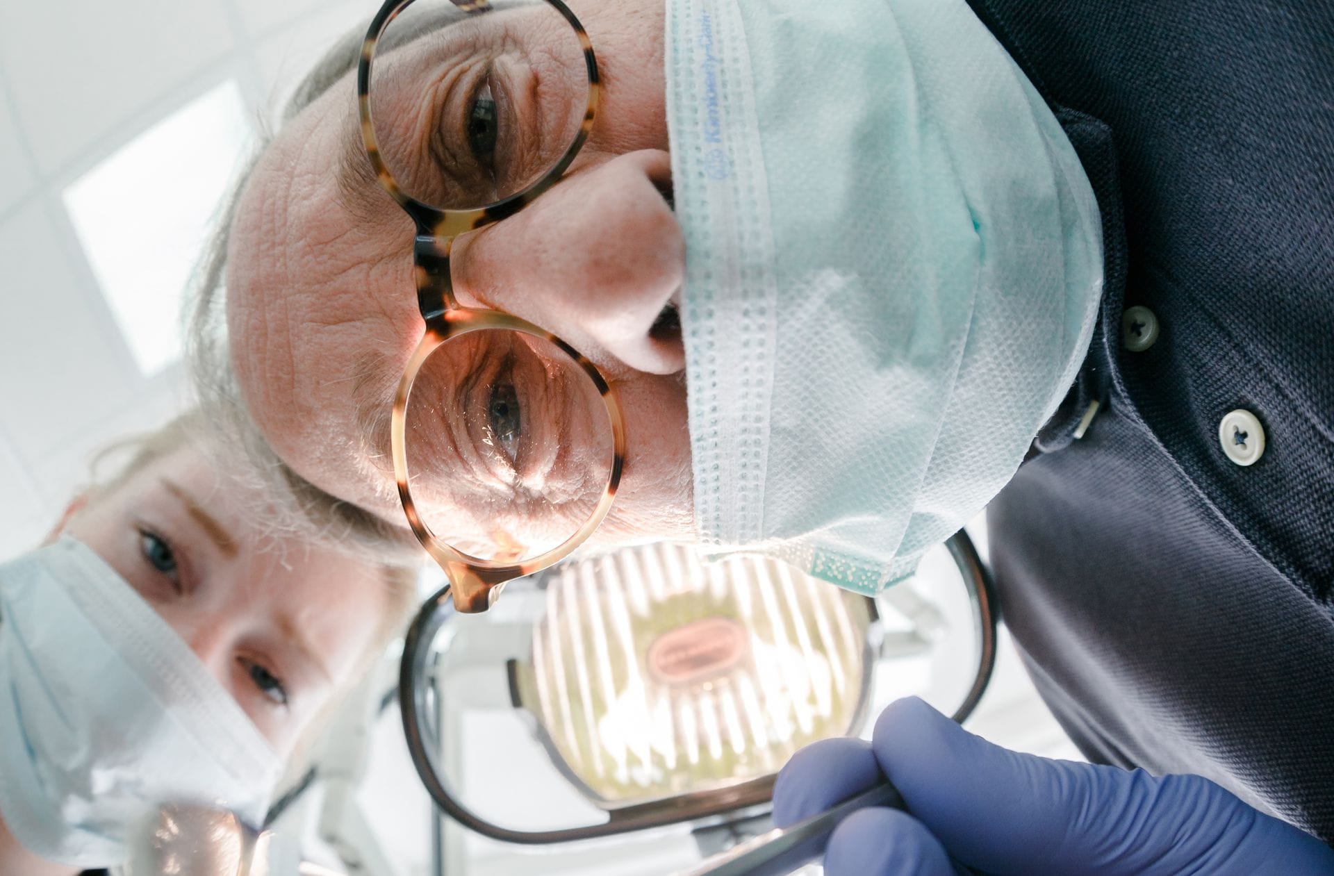 Karies, Pulpitis, apikale Ostitis, Gangrän, atypische Zahnschmerzen: Schon beim Hören dieser zahnärztlichen Fachbegriffe meint man  Zahnweh zu spüren.
