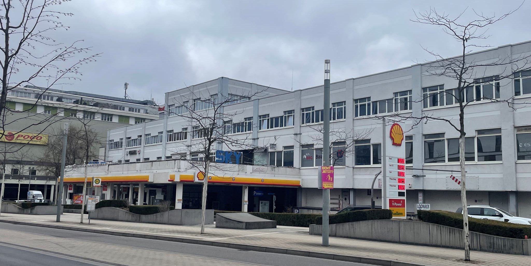Das Einkaufszentrum stammt aus den 60er Jahren.