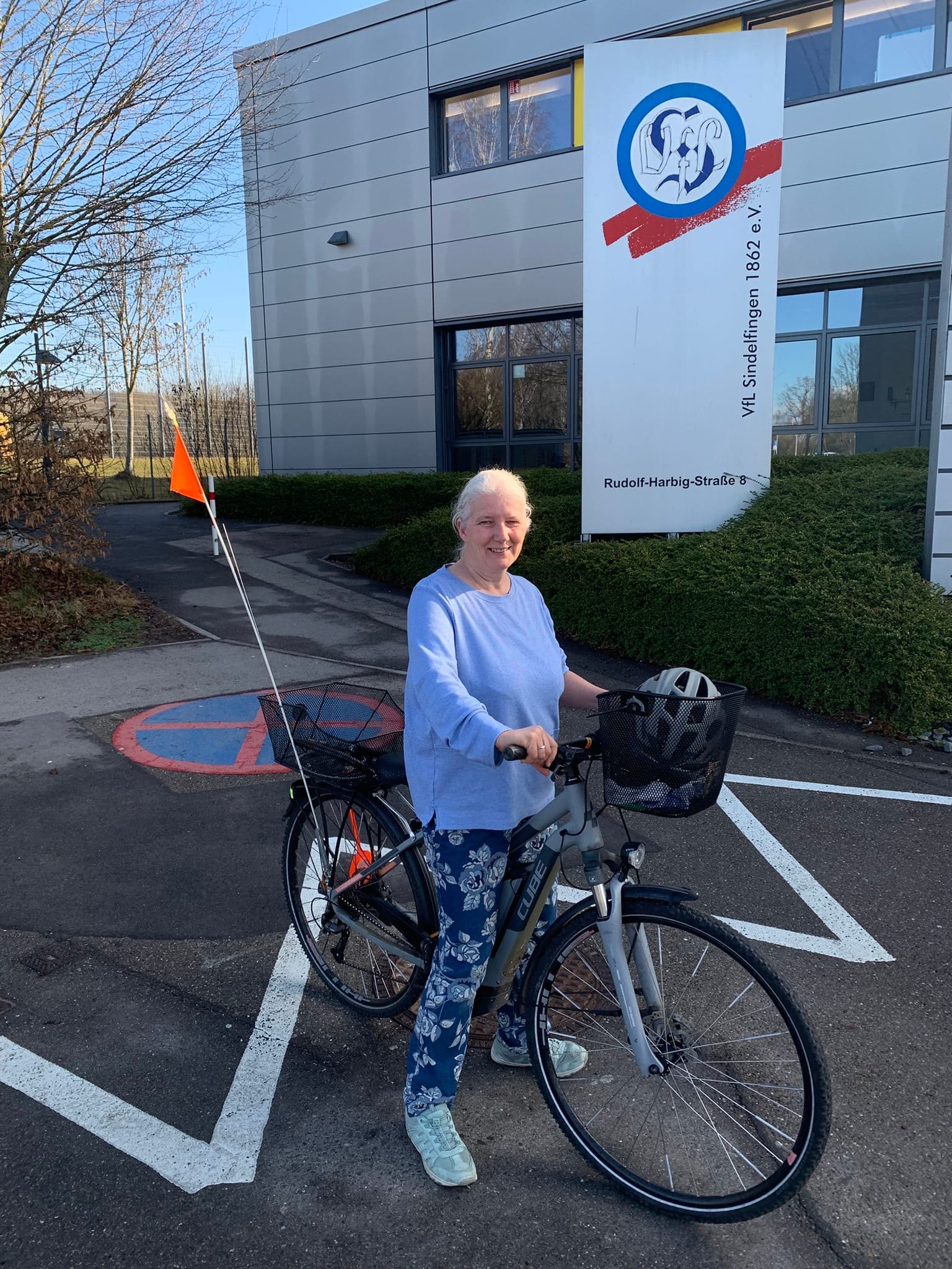 Claudia Stretz fährt jeden Tag mit dem Fahrrad ins Geschäft.