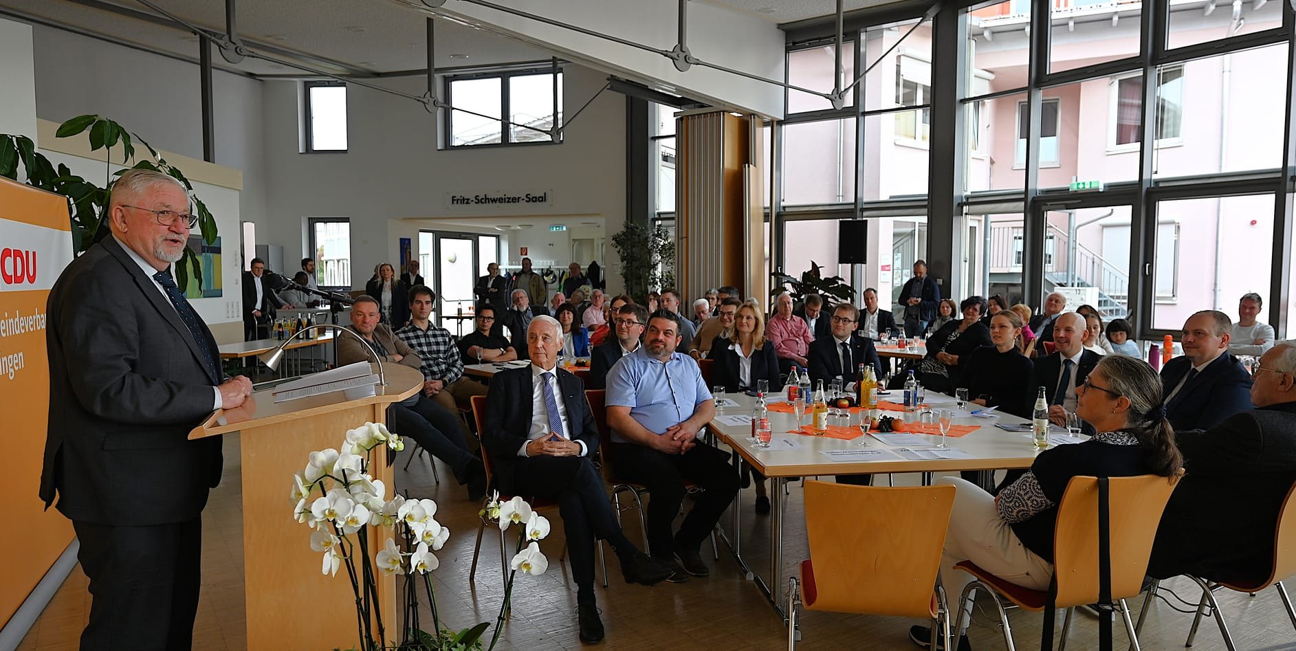 Festakt der CDU im Kreis Böblingen zum Tag der Deutschen Einheit mit Julian Würtenberger am Rednerpult.