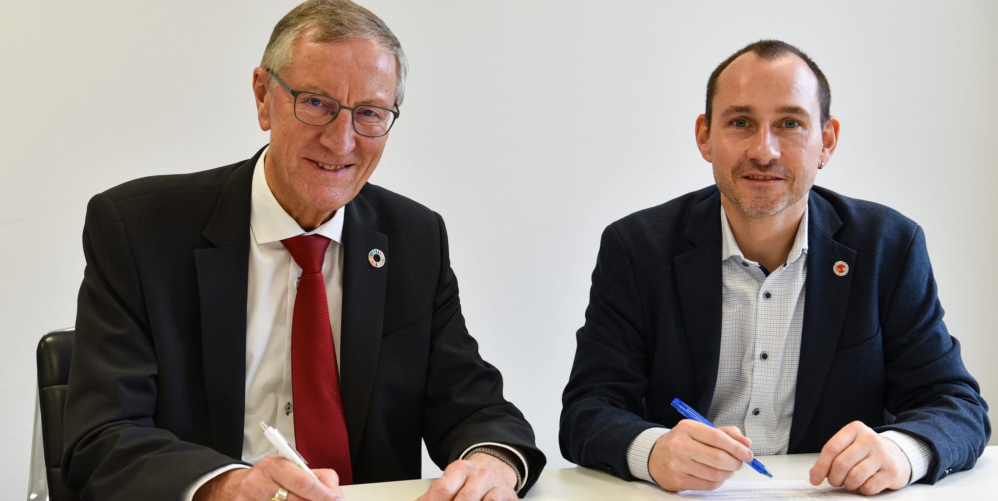 Landrat Roland Bernhard und Oberbürgermeister Dr. Stefan Belz.