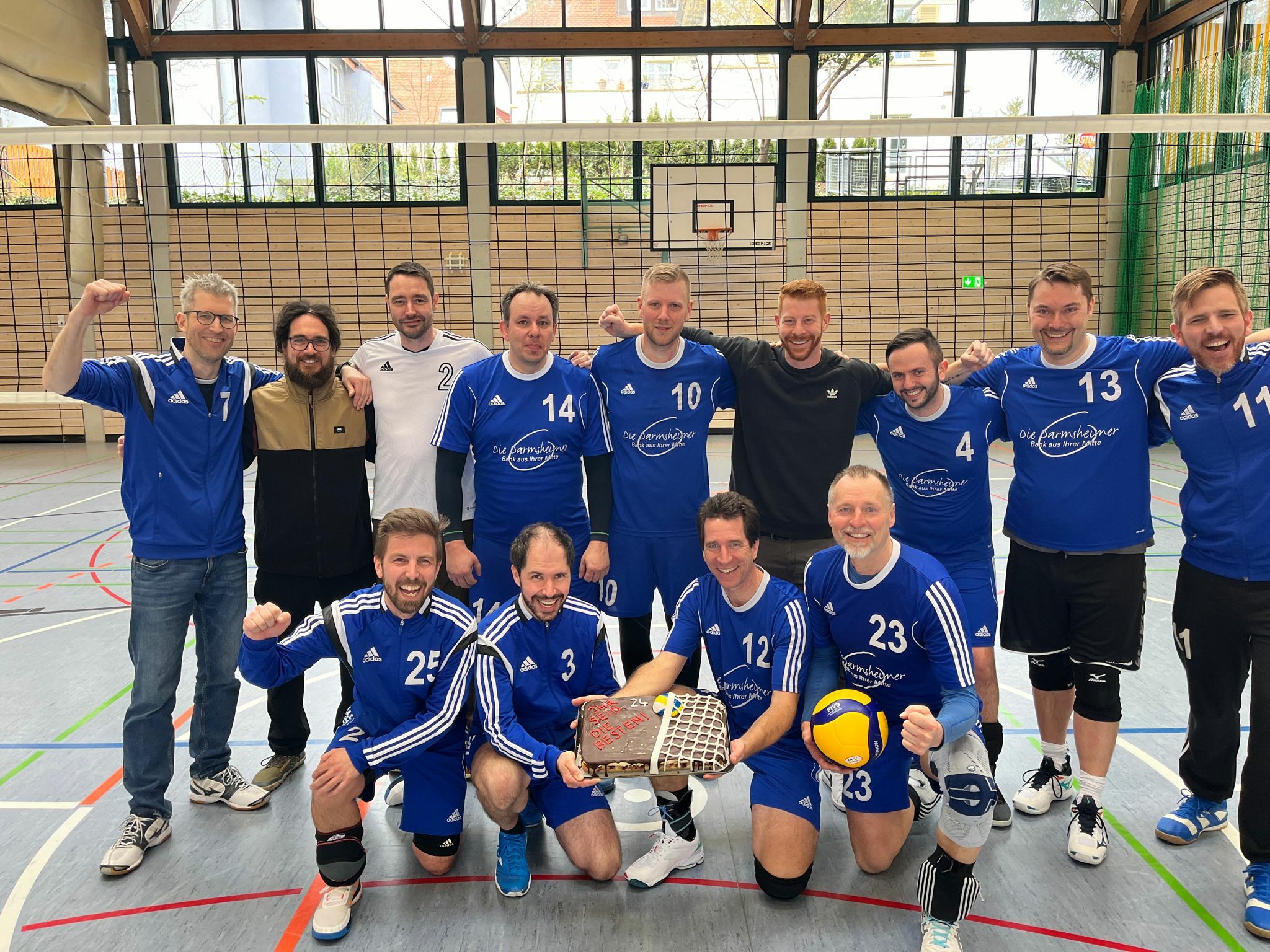 Meister:  Fabian Stalzer, Matthias Hooge, Dirk Heindel, Marco Palmieri, Aaron Hentschel, Moritz Stopper, Daniel Rauer, Marvin Schwarzer, Michael Staiber (hintere Reihe von links),  Gerd Jüttner, Simon Ockenfuss, Wolfgang Ilg, Alfred Maurer (vorne von links). Nnicht auf dem Bild: Luca Fehmel, Dieter Schäfer.Bild: z