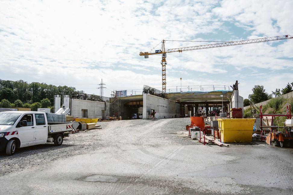 Am 21. September können die Gewinner der Verlosung einen Blick in den Tunnel werfen.