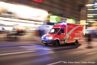 Der 39-Jährige wurde mit dem Notarztwagen ins Krankenhaus gebracht.