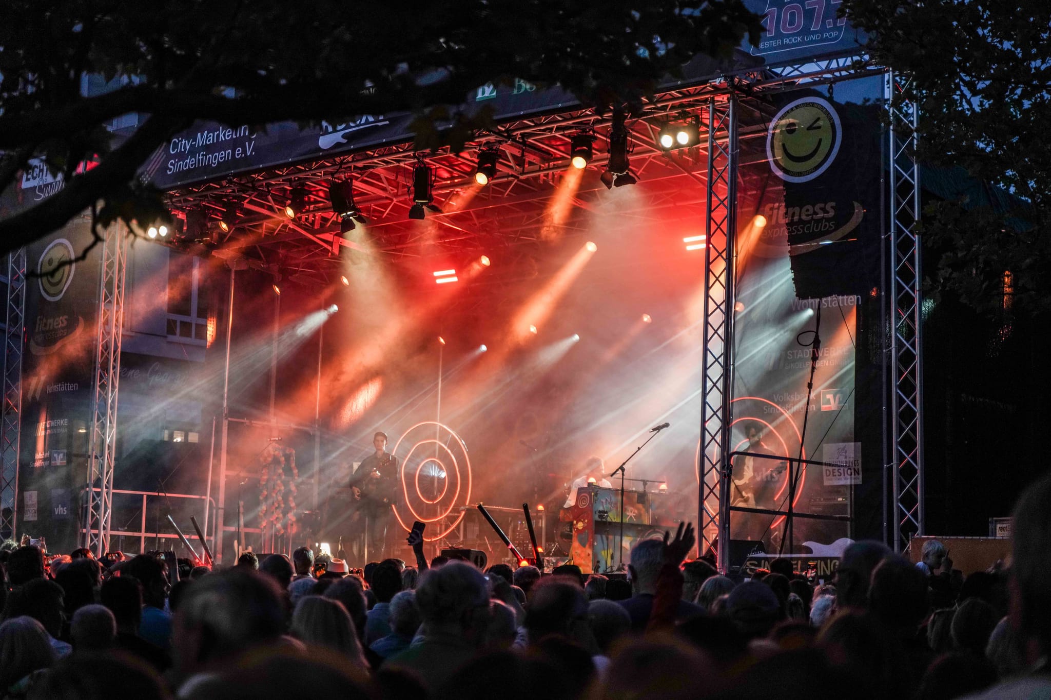 Stimmungsvolle Lightshow bei Viva la Vida.
