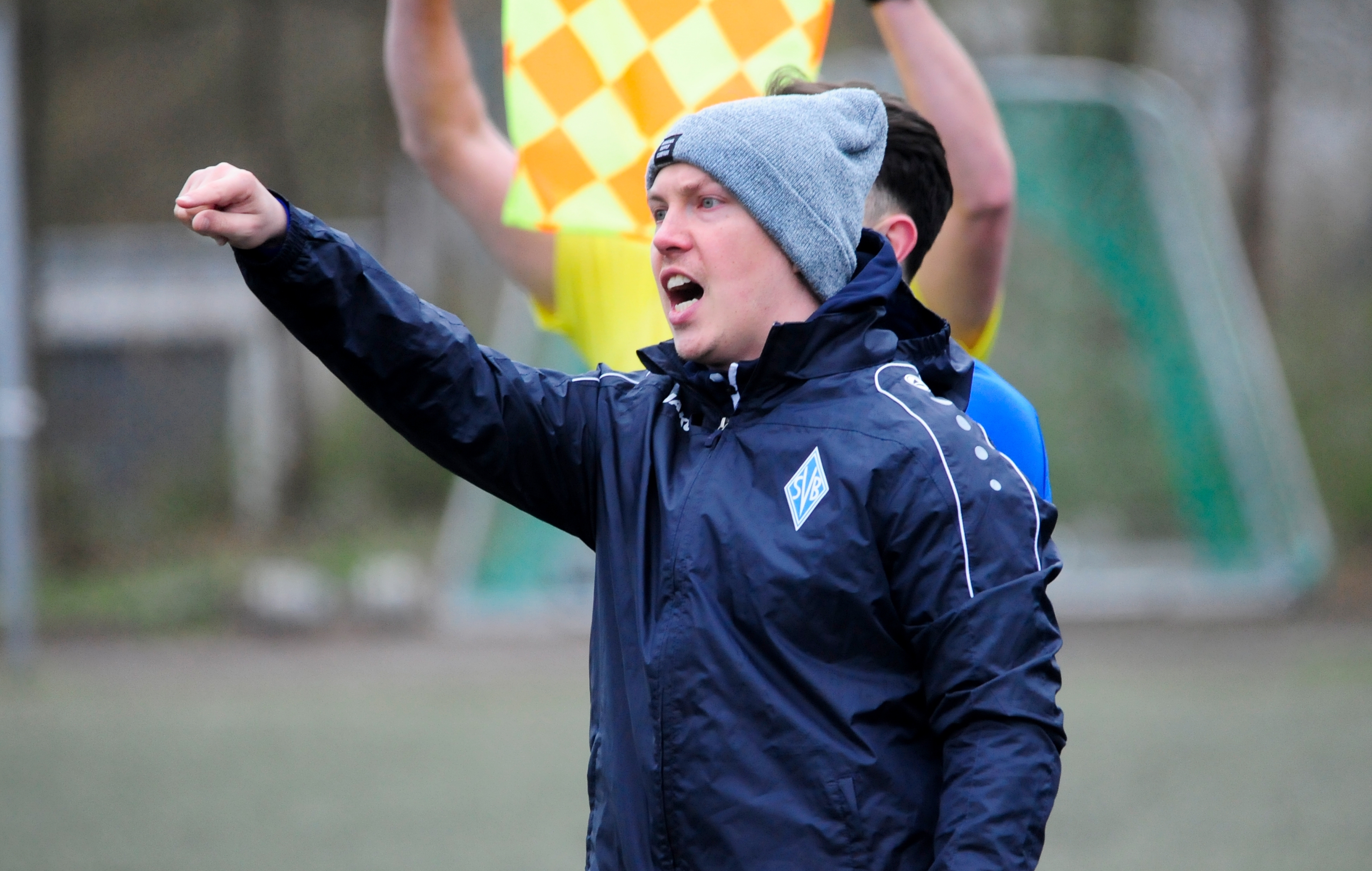 Schlusspfiff: Der neue SVB-Trainer Thomas Siegmund schreit seine Freude raus.        Bild: Photostampe