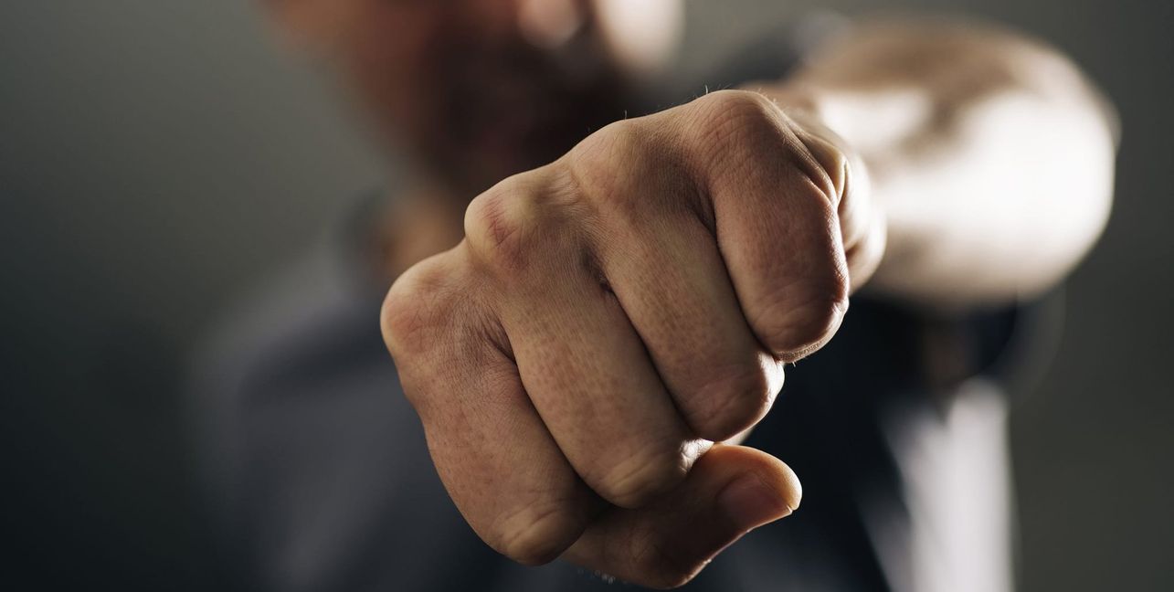 Der 31-jährige Magstadter traf den Oberjettinger mit der Faust am Ohr. Bild: Adobe Stock