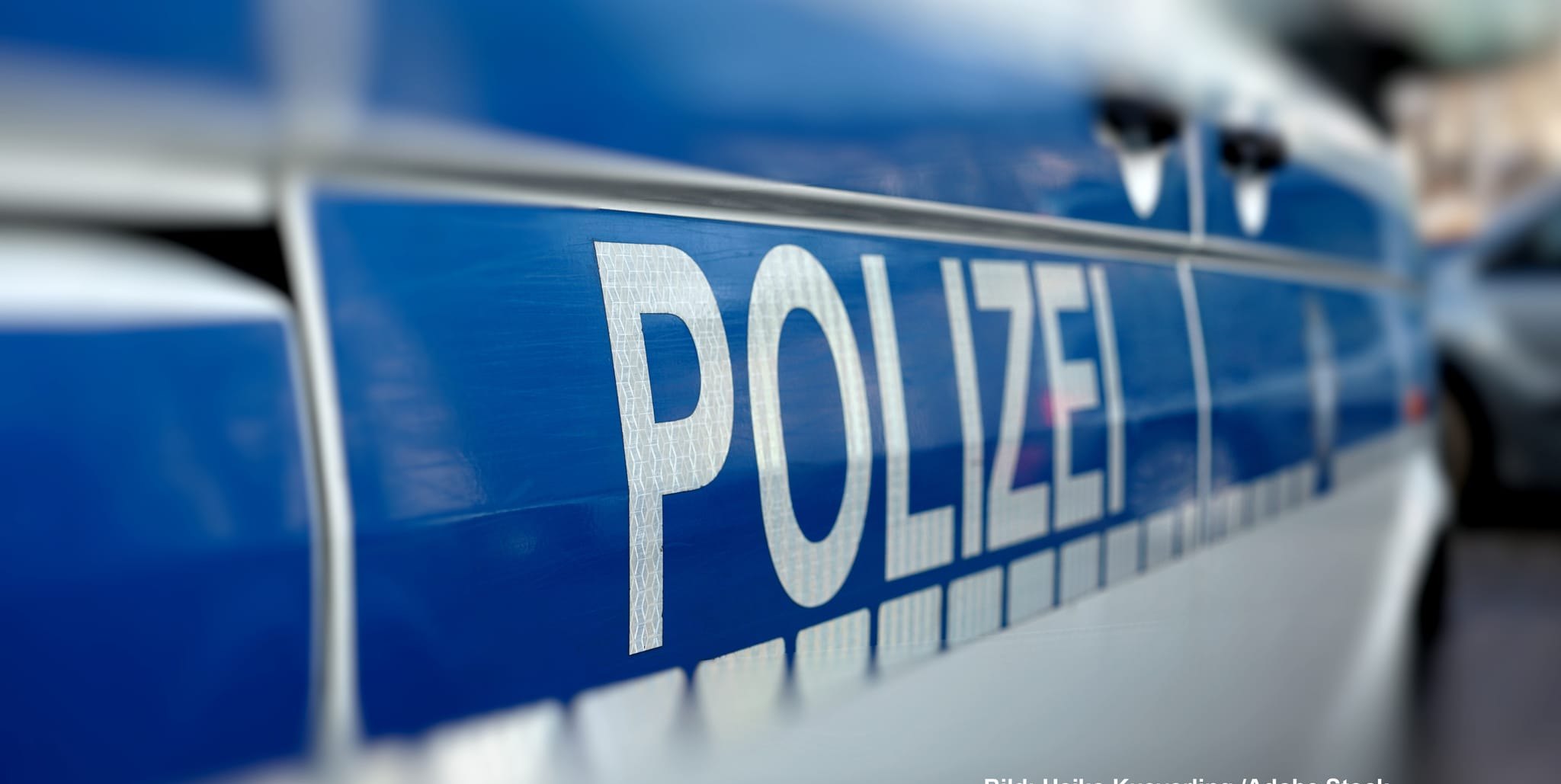 Bei dem Unfall enstand mindestens 45.000 Euro Sachschaden.