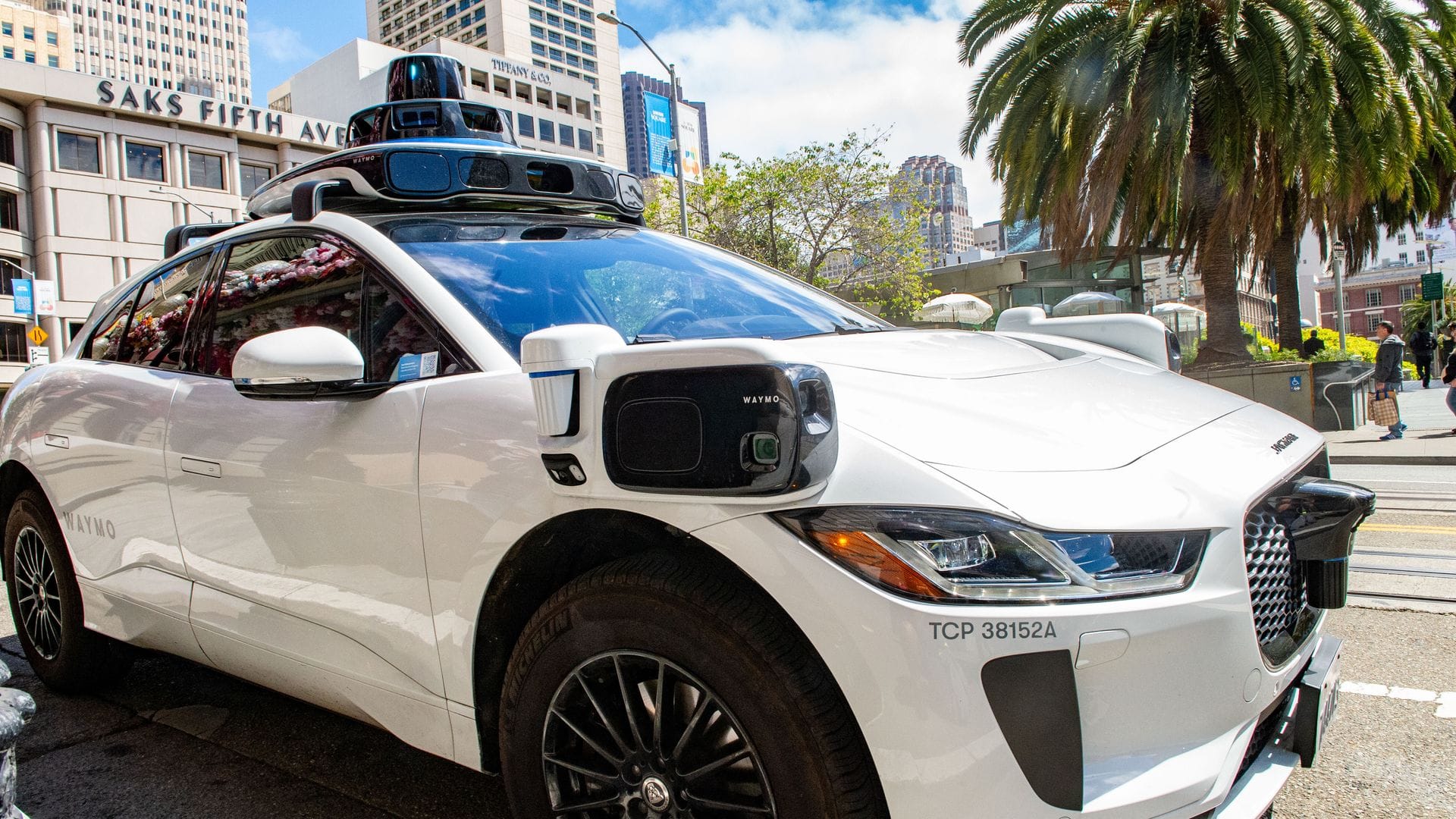 Waymo hat bereits fahrerlose Robotaxis in mehreren US-Städten. (Archivbild)