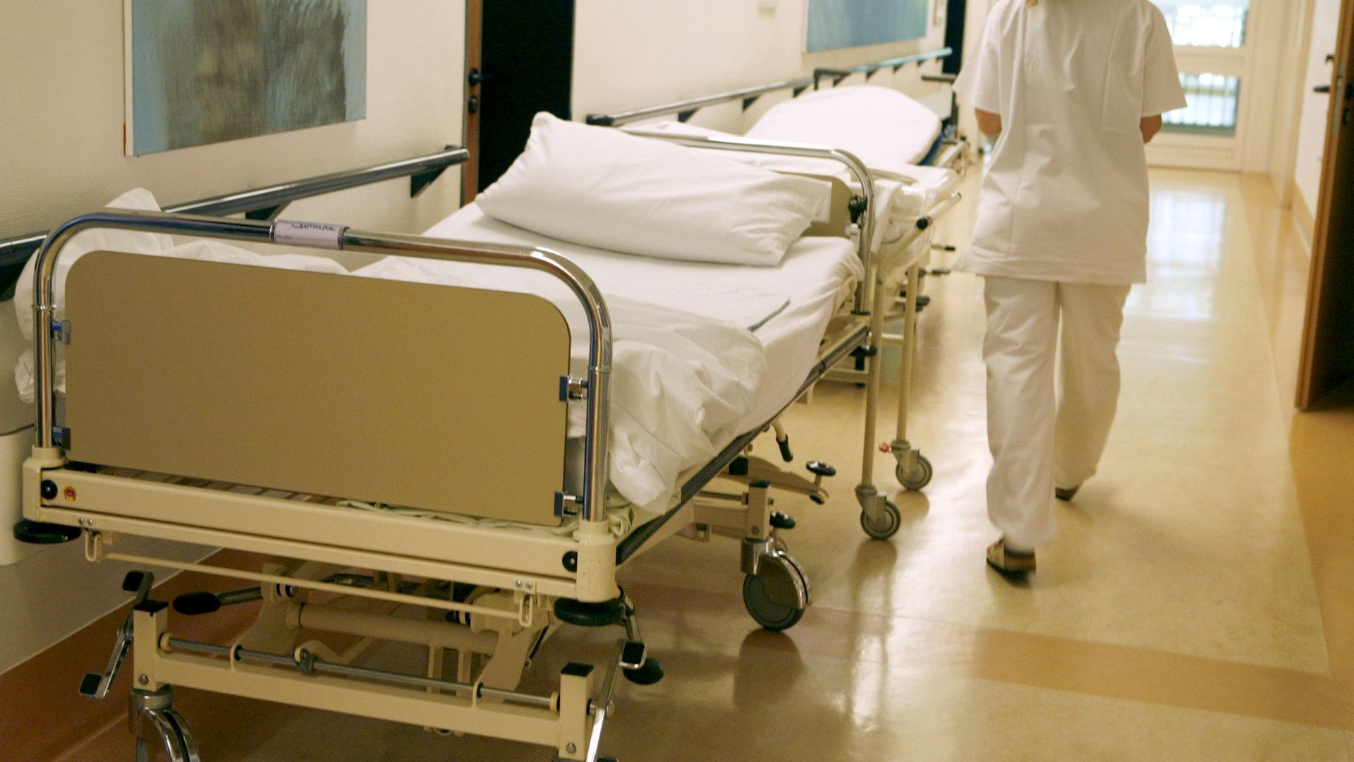 In Krankenhäusern sind Schichtdienste in der Nacht weit verbreitet. (Archivbild)