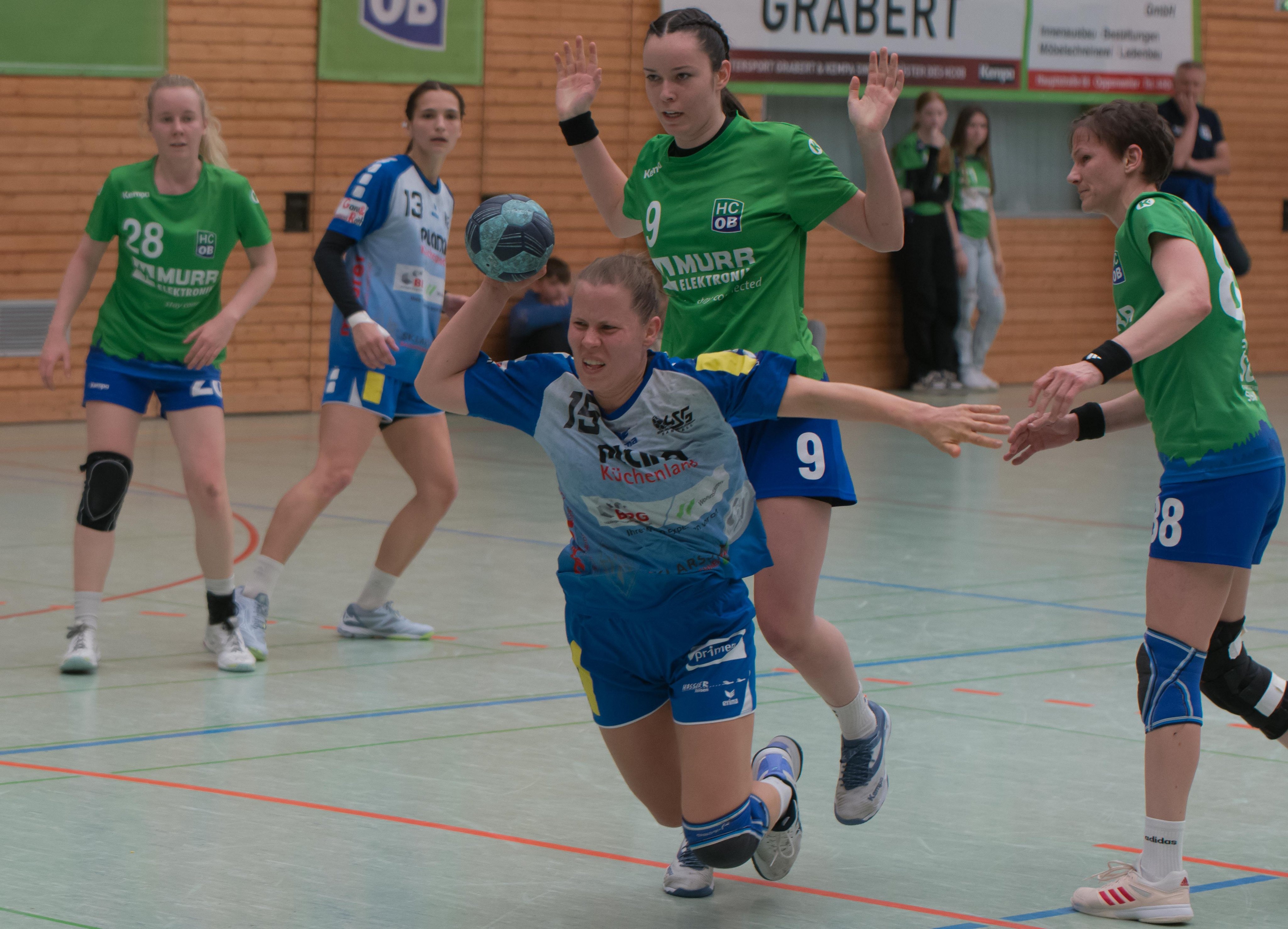 Anja Weinhardt und Kristina Maurer (im Hintergrund) werden heute zum letzten Mal das Trikot der HSG Böblingen/Sindelfingen in einem Heimspiel
tragen.
