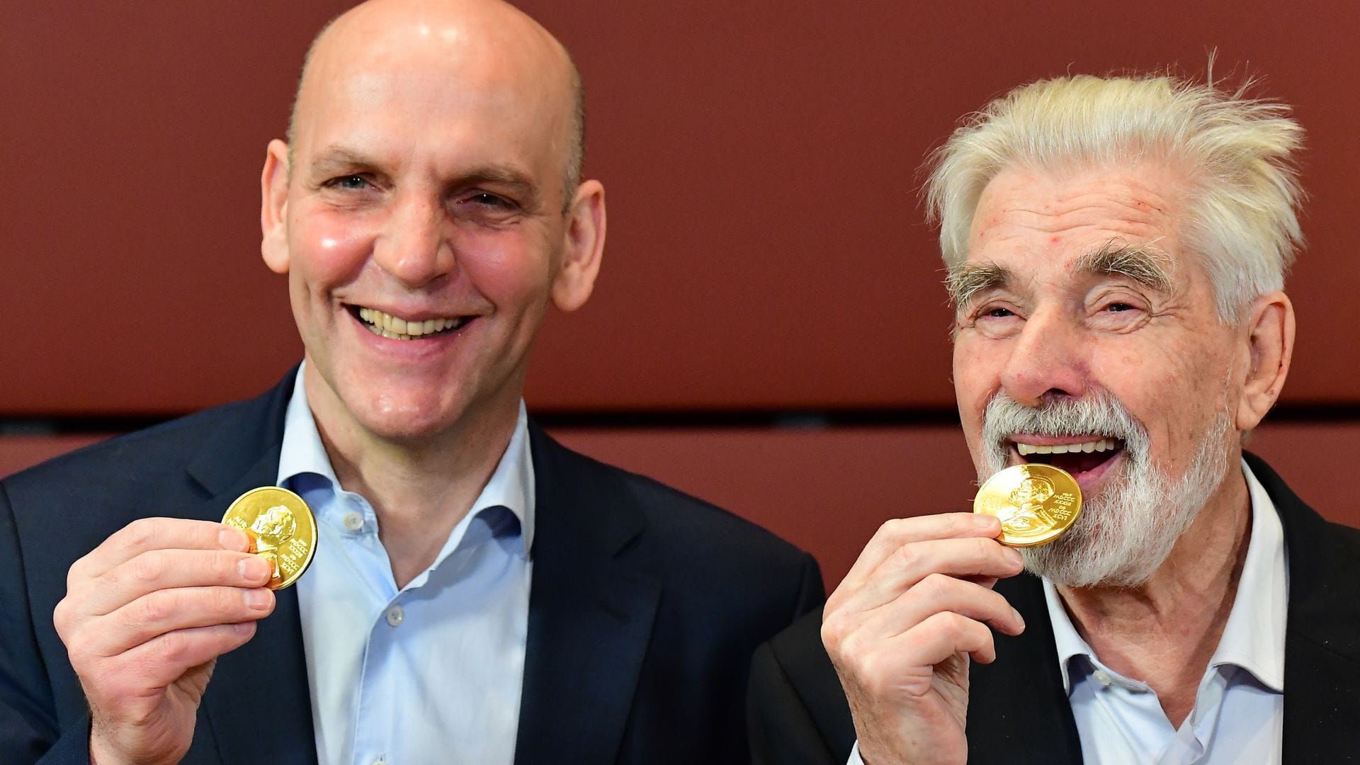 Die bislang letzten deutschen Nobelpreisträger: der Chemiker Benjamin List und der Physiker Klaus Hasselmann. (Archivbild)