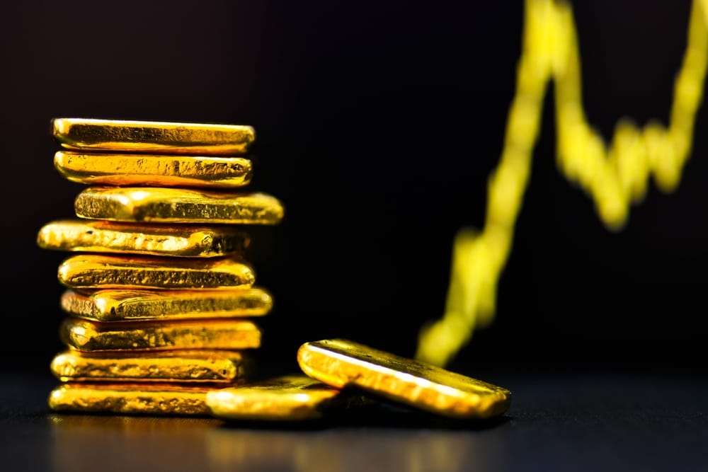 Erneut steht der Goldpreis kurz vor einem weiteren Allzeithoch. Warum der Kurs gerade jetzt durch die Decke geht.