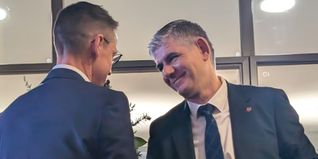 Der erste Gratulant war der Erste Beigeordnete Jean-Remy Planche.