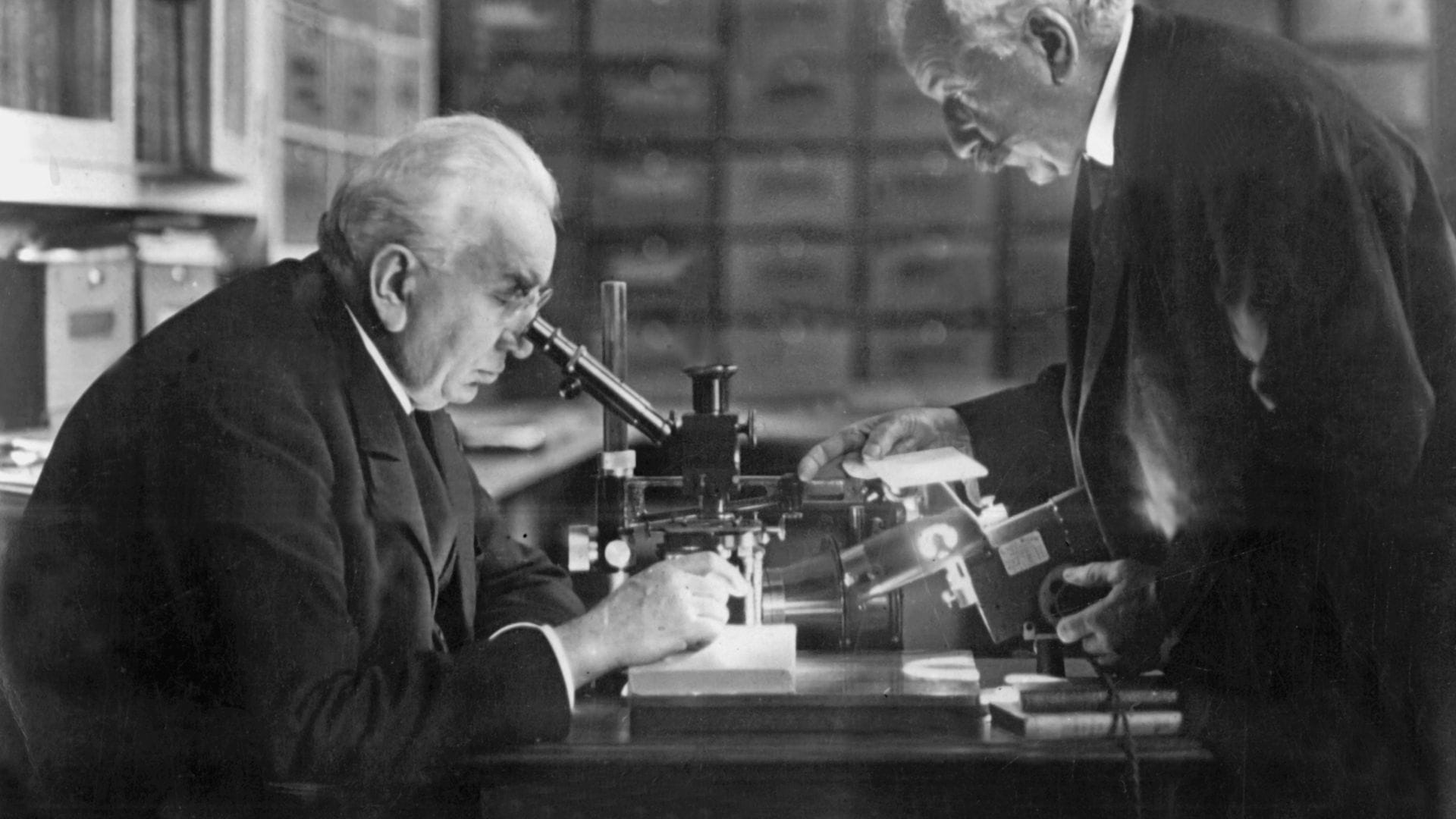 Die Brüder Auguste (rechts) und Louis Lumière gelten als Erfinder des Kinos. (Archivbild)