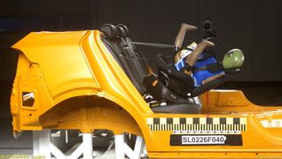 Acht Kindersitze zeigten gravierende Mängel und versagten im Frontalaufprall (Symbolfoto).