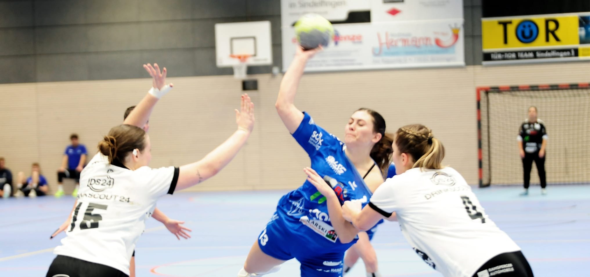 Sarah Moßhammer zeigte neben Janine Dombrowski eine starke Leistung im Angriff der HSG Böblingen/Sindelfingen 2. 	Bild: photostampe