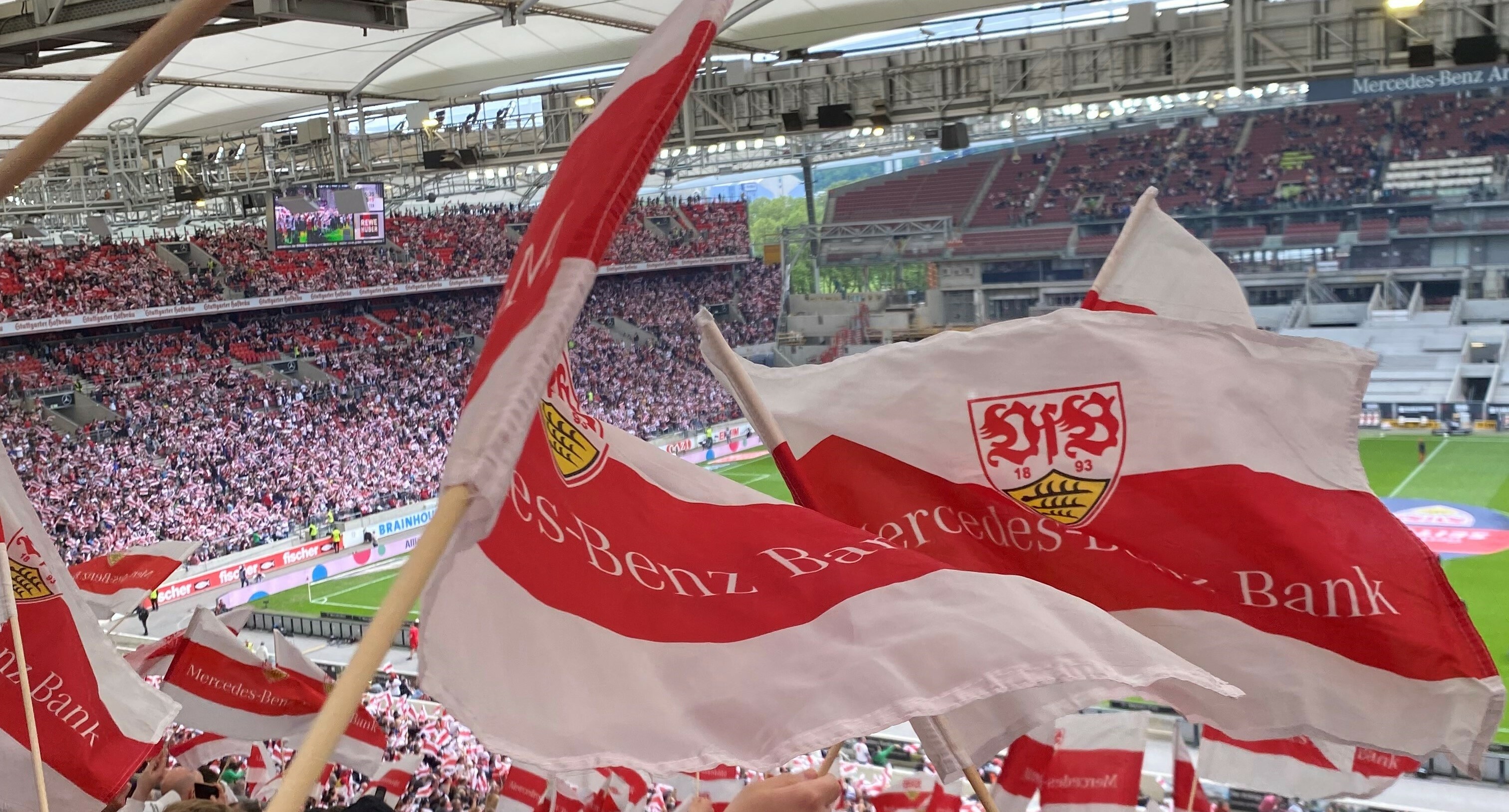 Der VfB Stuttgart tritt am Montagabend beim Hamburger SV zum Relegations-Rückspiel an. Bild: Hamann