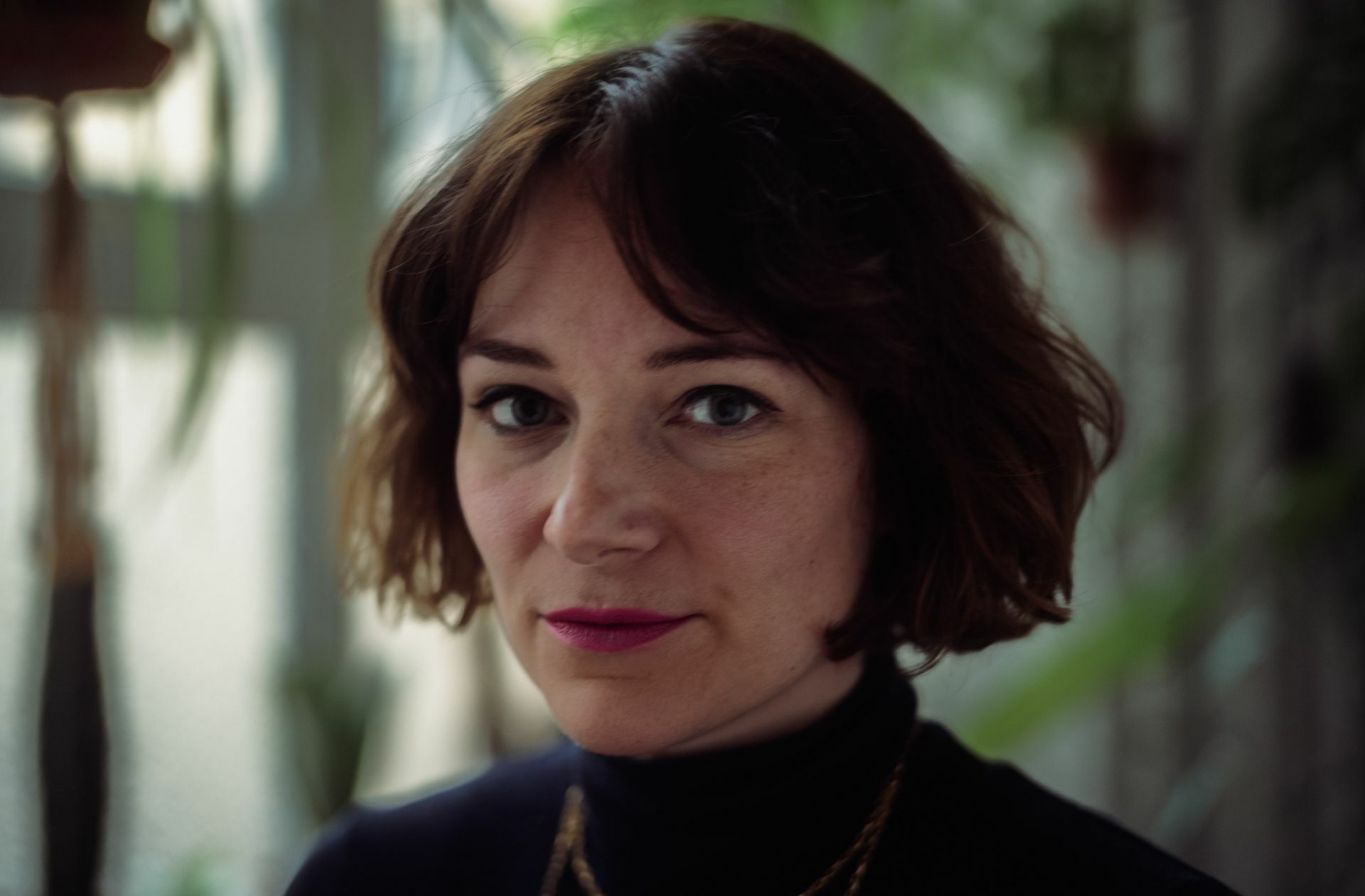 Mareice Kaiser: „Ich weiß ehrlich gesagt nicht, ob meine Eltern jemals Taxi gefahren sind. Essen bestellt haben sie nie, essen gegangen sind wir auch nicht.“