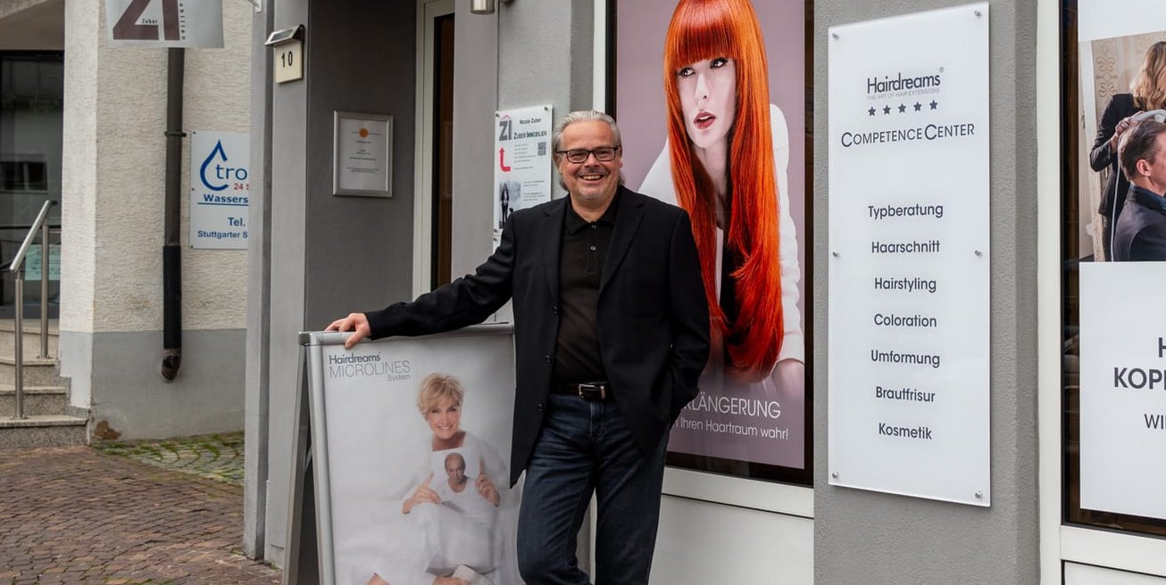 Gert Held ist in der dritten Generation Herrenfriseur in der Ziegelstraße.