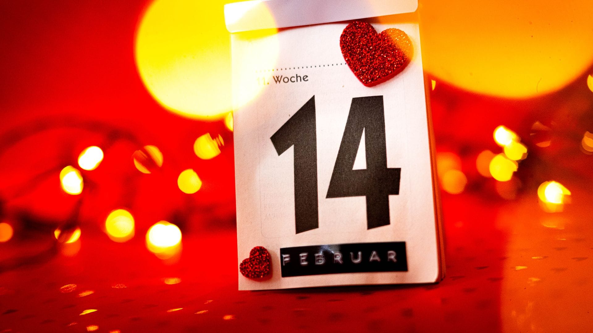 Hochkonjunktur für rote Herzen: der Valentinstag. (Archivbild)
