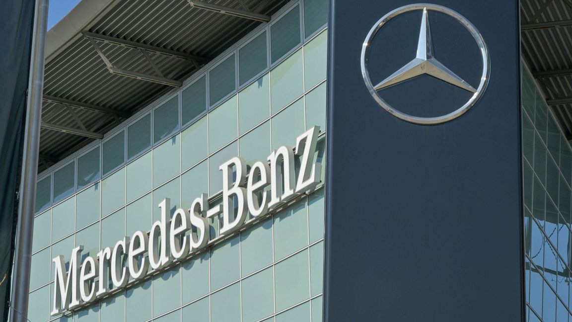 Mercedes-Benz verkauft seine Niederlassung Berlin-Brandenburg, zu der unter anderem der prestigeträchtige Hauptstadt-Standort am Salzufer zählt.