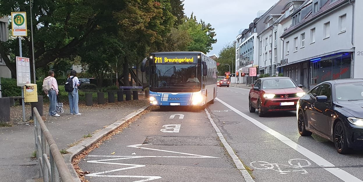 Der Weg zur ersten Stunde am Stiftsgymnasium:  Am frühen Montagmorgen gibt es keine Schwierigkeiten.