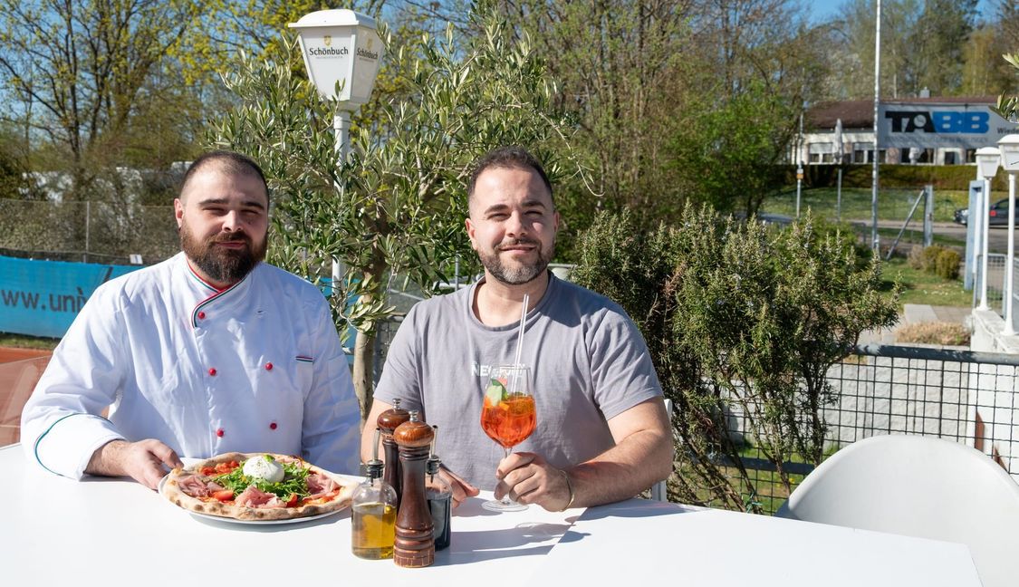 Walter Cresende und Piero Pesche sorgen auf dem Zimmerschlag für den kleinen italienischen Moment.