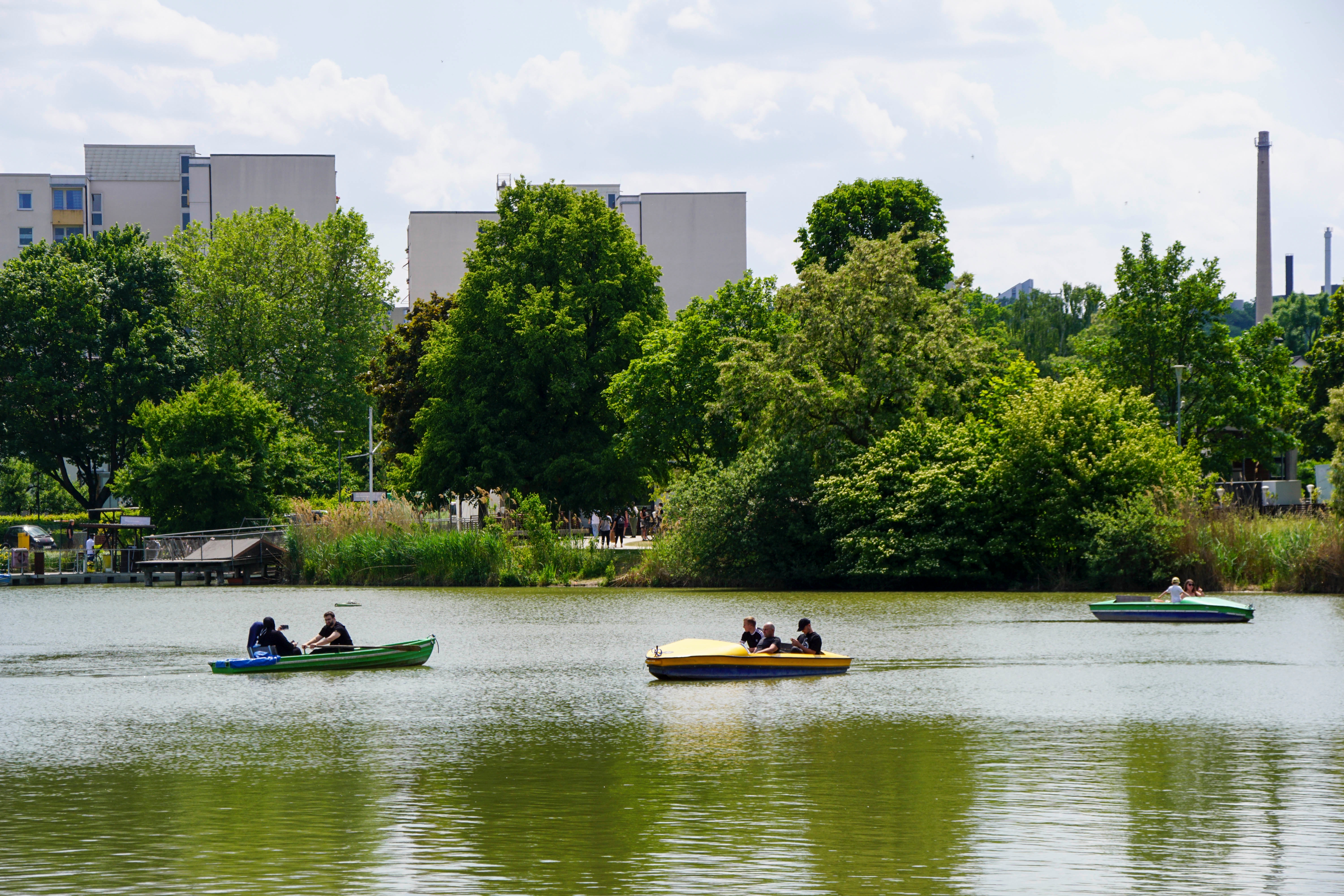 Sommer-Klassiker: Bootle fahren auf dem Oberen See in Böblingen.  Bild: Dettenmeyer