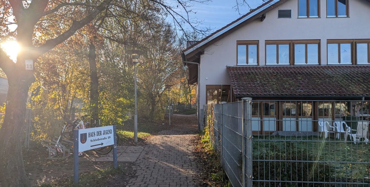 Die Erweiterung des bestehenden Horts ist mit eine der großen Vorhaben der Gemeinde. Bild: Nüßle