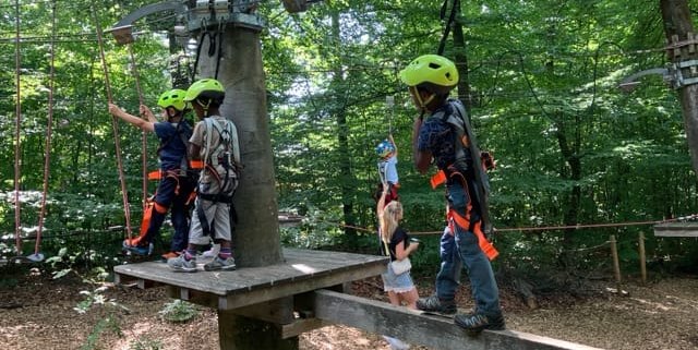 So sahen die erfolgreichen ersten Versuche der Kleinen im Kletter-Parcours aus.