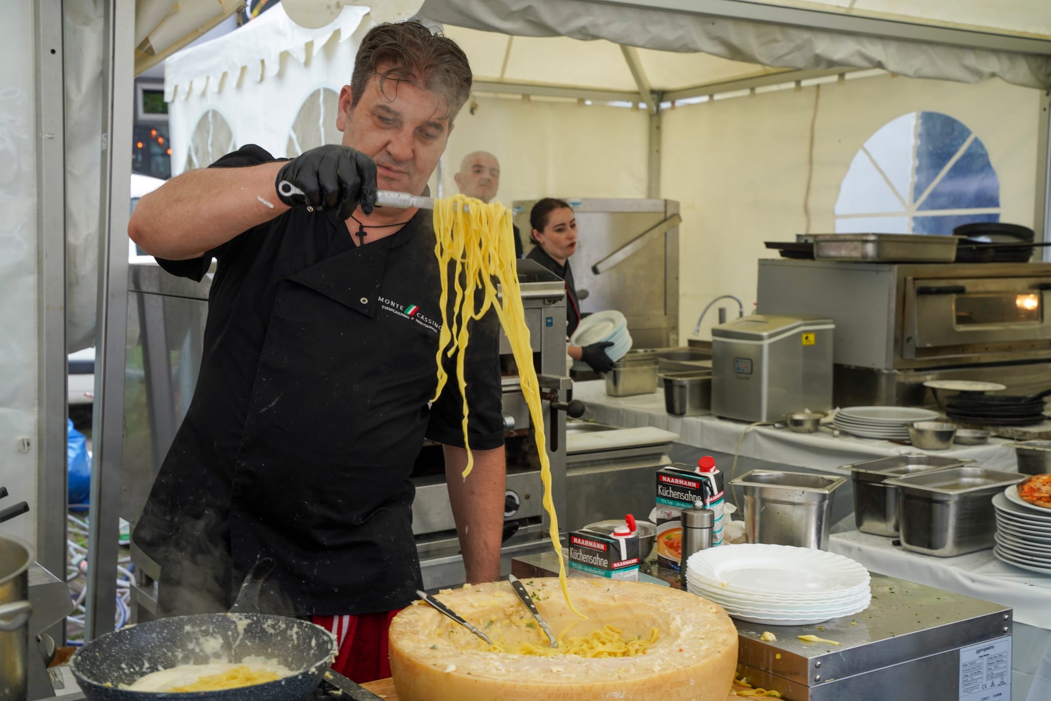 Pasta aus dem Parmesanlaib ist nur eine der Spezialitäten.