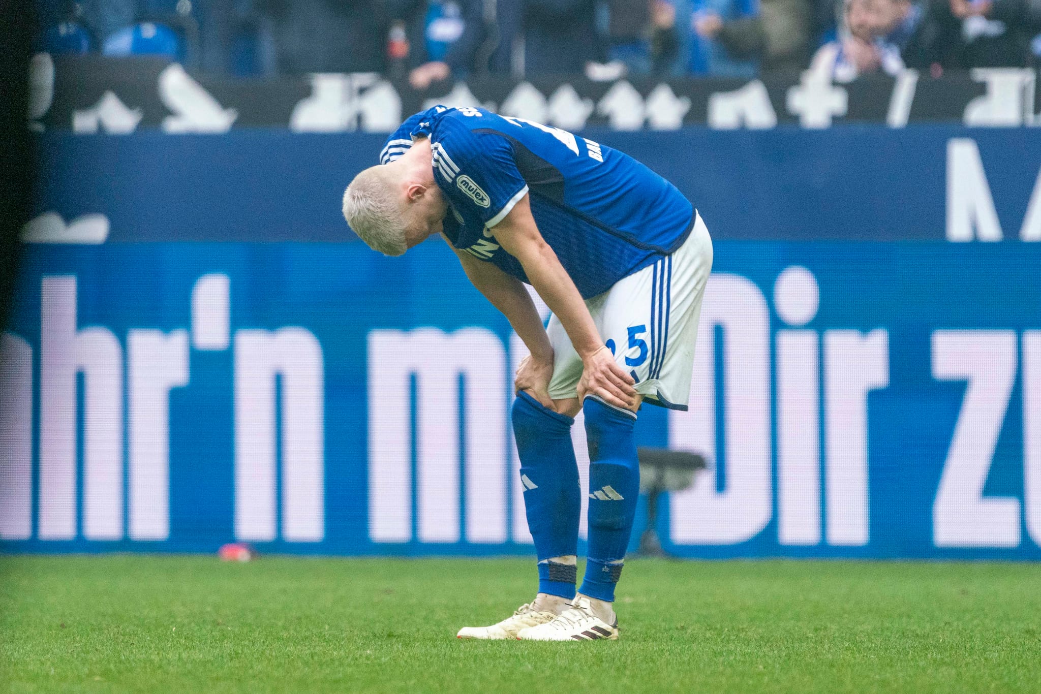 Noch läuft es nicht für Timo Baumgartl (hier noch im Trikot von Schalke 04) bei seinem neuen Verein St. Louis City FC. Bild: Eibner