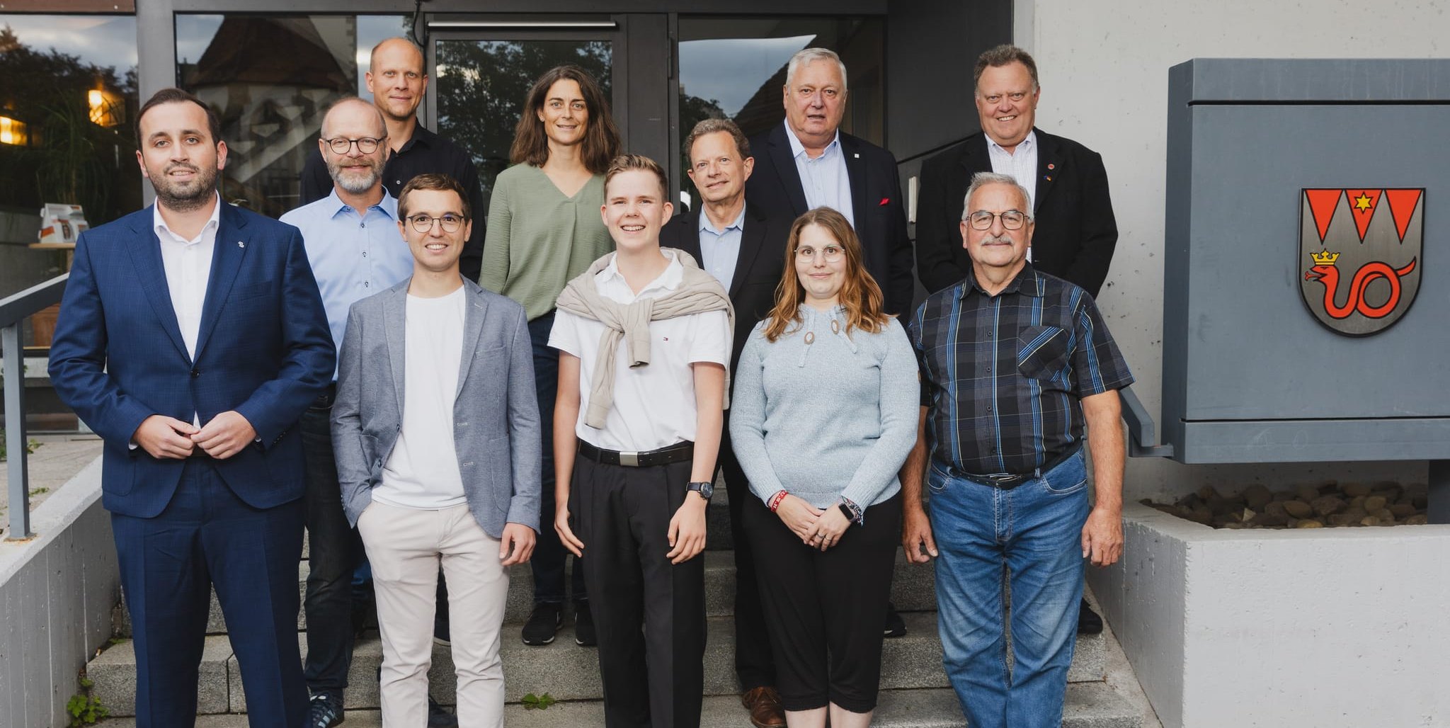 Der neu gewählte Dagersheimer Ortschaftsrat. Hinten (von links): Tobias Kaatze, Jahn Wichert, Simone Otto, Arthur Bamberger, Jürgen Kienle und Frank Wolf, vorne (von links): Ortsvorsteher Hendrik Queck, Tim Göhner, Tim Klotz, Léa-Rachel Löffler und Rainer Löffler.