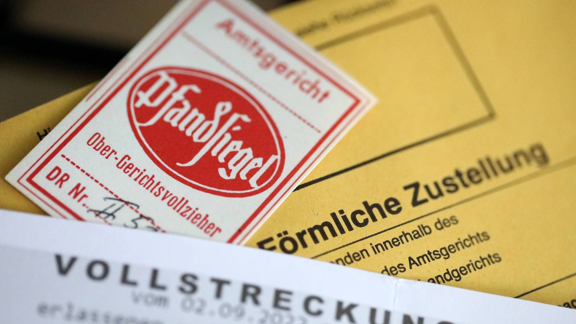 Gerichtsvollzieher überbringen meist keine gute Kunde.