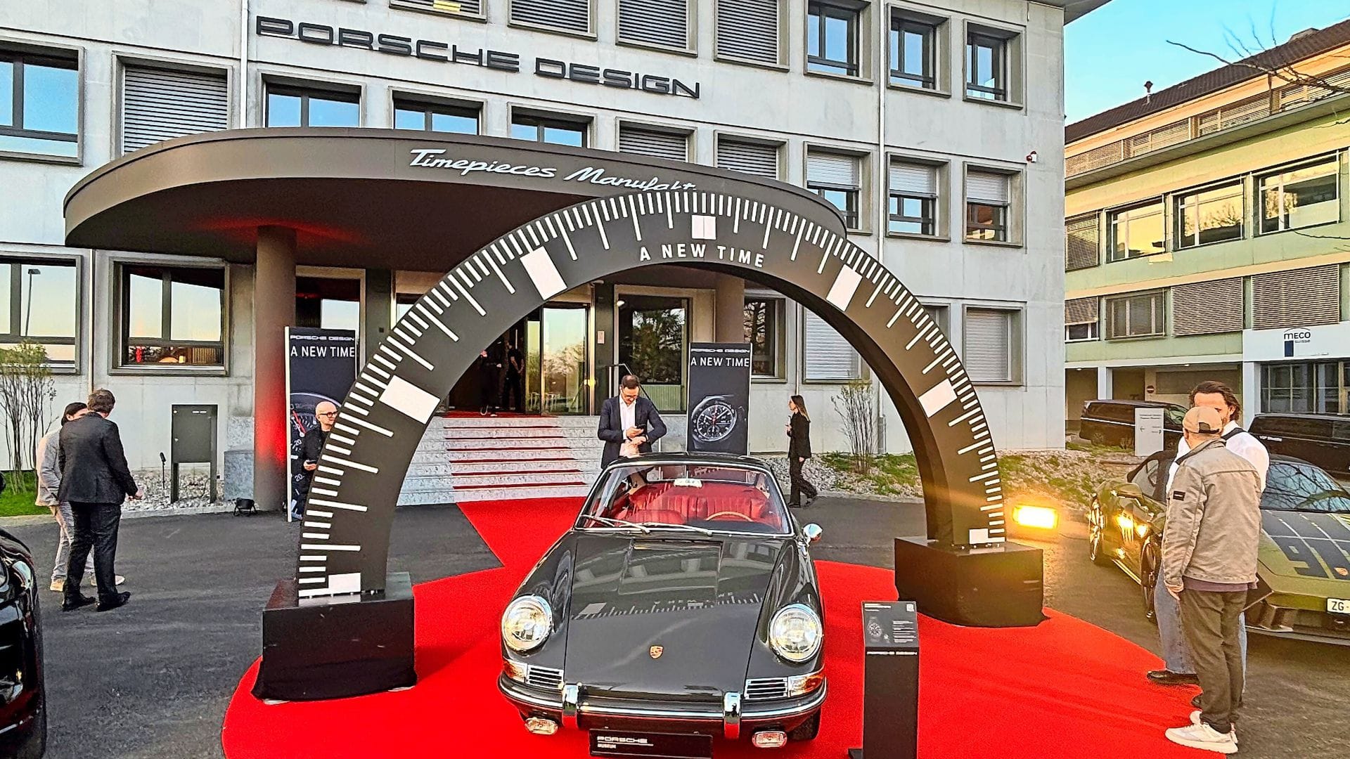 Direkte Verbindung: der Porsche 911 aus dem Jahr 1963 und die Uhrenmanufaktur in Grenchen.