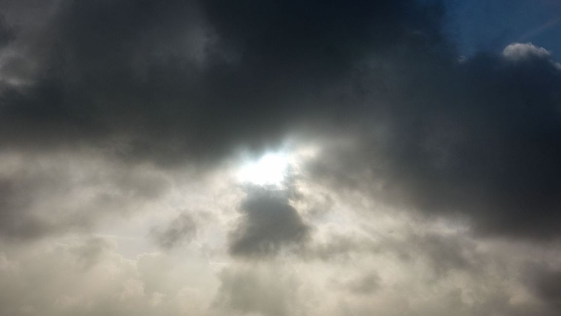 Nach den frühlingshaften Tagen steht im Südwesten nun ein deutlicher Temperatursturz an. (Symbolbild)
