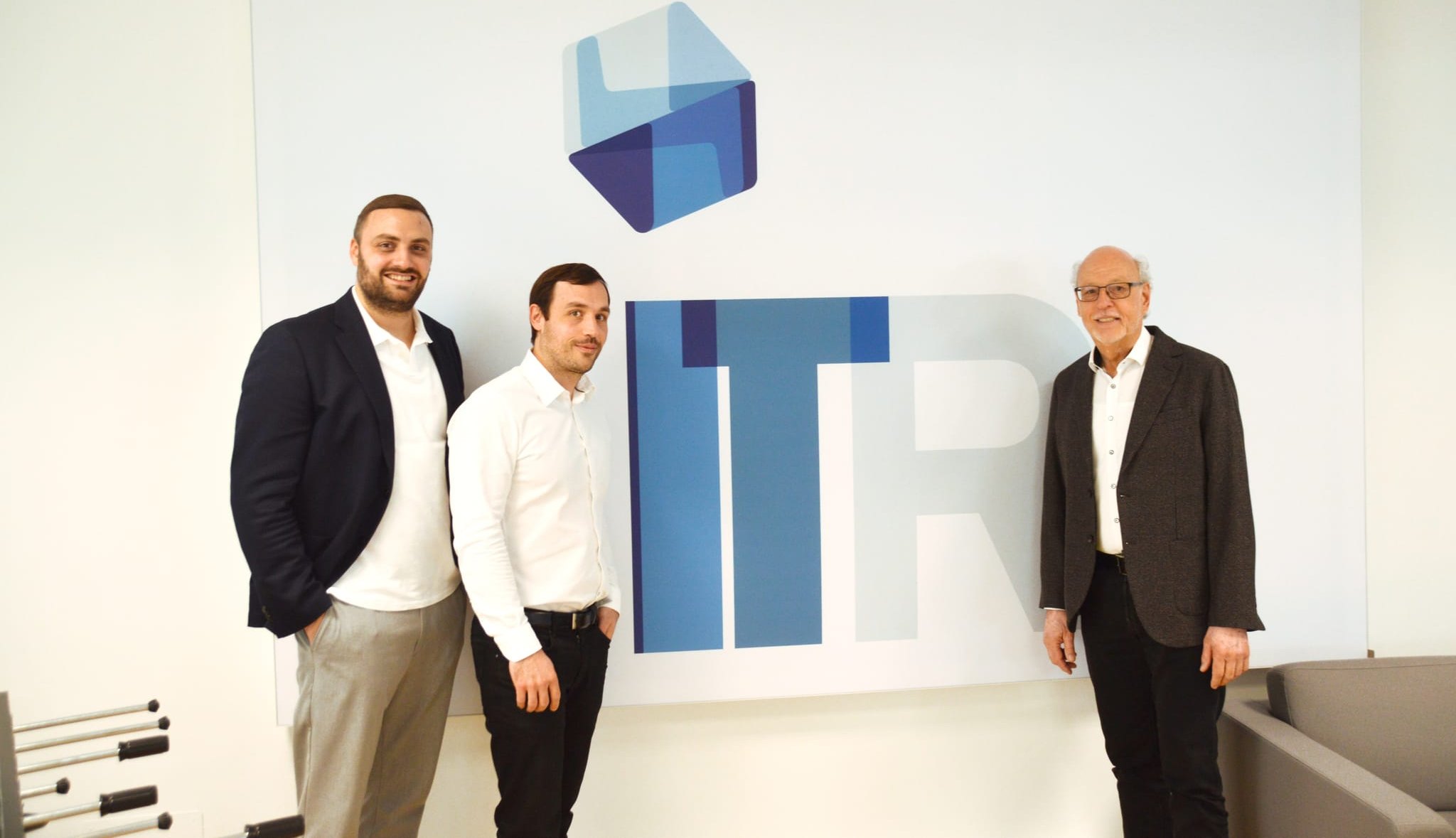 Sascha, Marc und Volker Reuß (von links) blicken optimistisch in die Zukunft der Sindelfinger 
ITR AG.