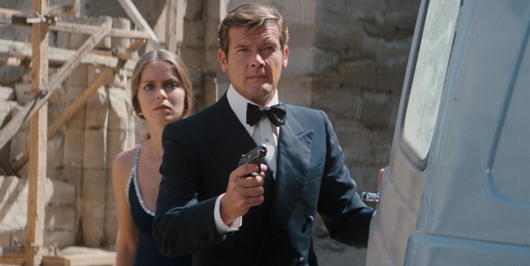 Barbara Bach und Roger Moore in „Der Spion, der mich liebte“.