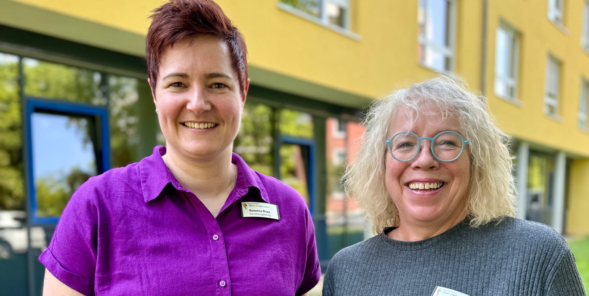 Rebekka Rapp (links im Bild) mit ihrer Nachfolgerin Ute Hildebrecht. Sie hat ihr neues Amt zum 1. Juli angetreten. Bild: z