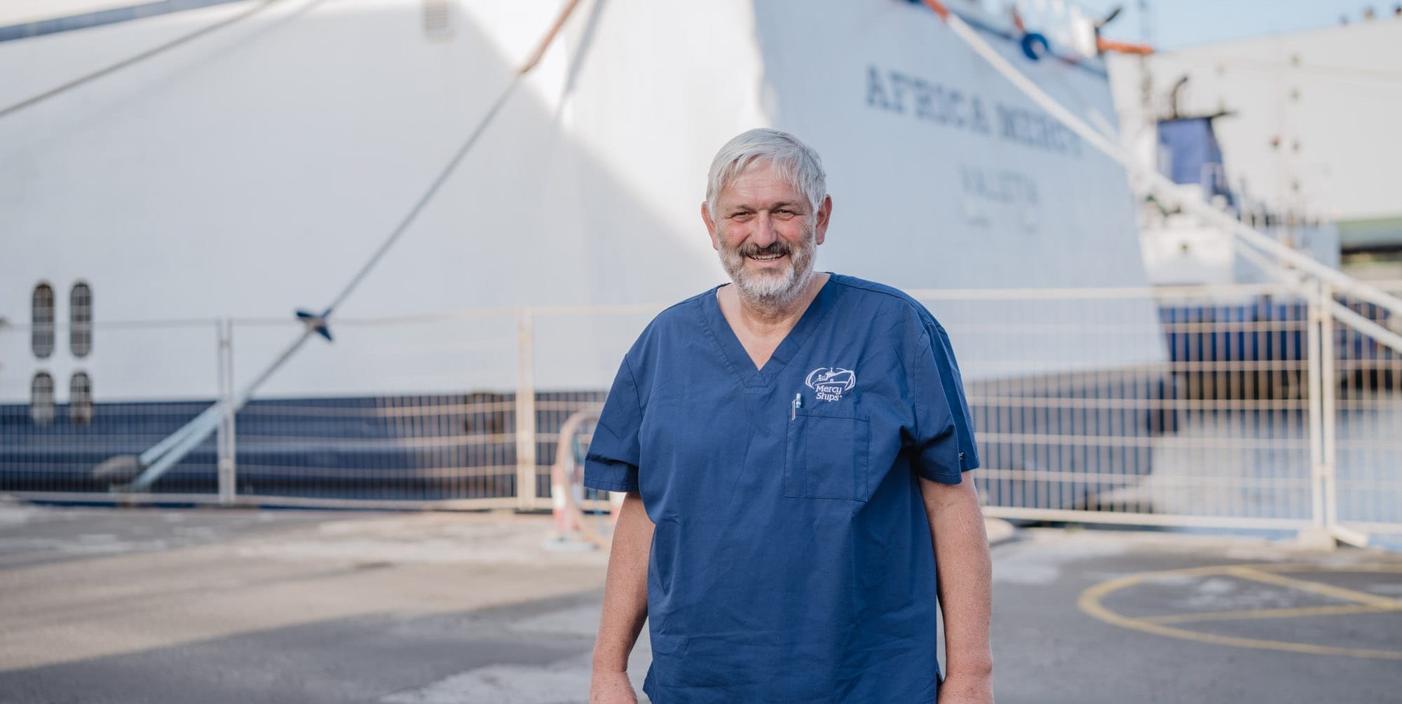Der Ehninger Markus Benzinger vor der African Mercy