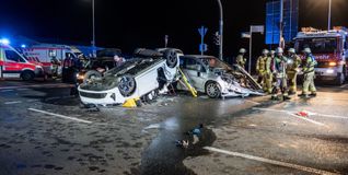 Insgesamt sieben Personen wurden bei dem schweren unfall verletzt.