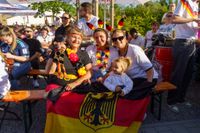 Fußball pur im Sindelfinger Hopfengarten. Der deutsche WM-Auftat gegen Curaçao.