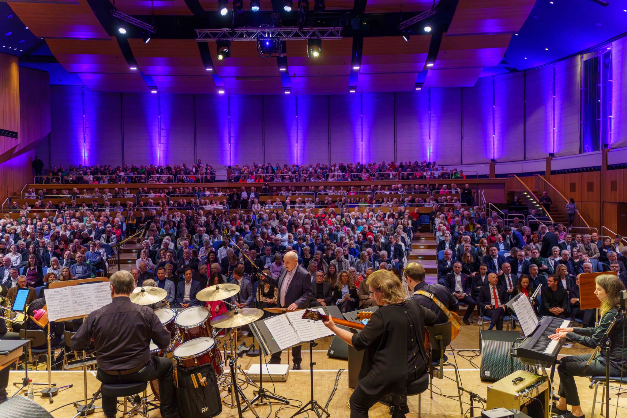 Nette Leute und volles Programm beim Sindelfinger Neujahrsempfang in der Stadthalle