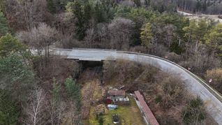 Die Brücke in Schafhausen wurde 1974 gebaut. Bei ihr wurde derselbe anfällige Spannstahl verwendet wie bei der Carolabrücke in Dresden.