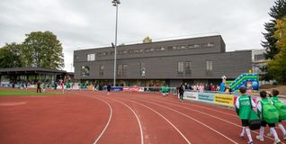 Bahn frei für den GSV Maichingen und weitere Nutzer: Am Sonntag ging das neue Funktionsgebäude im Allmendstadion offiziell in Betrieb.